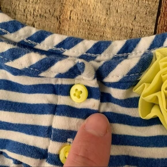 Carter’s little girls blue and white striped tank top with lime green flower -2T - Picture 2 of 6